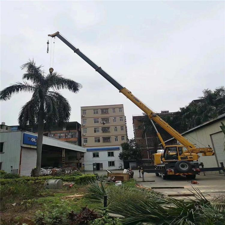 吉利12吨吊车出租一天的收费标准是什么