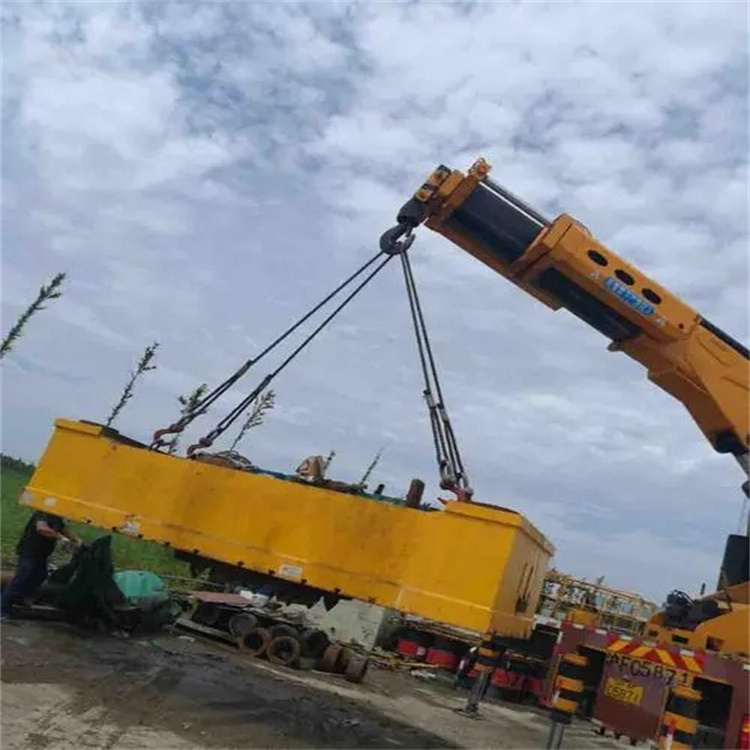 吉利随车吊吊集装箱怎么吊